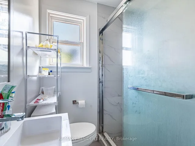 Additional image 24 of 135 Kitchener Rd