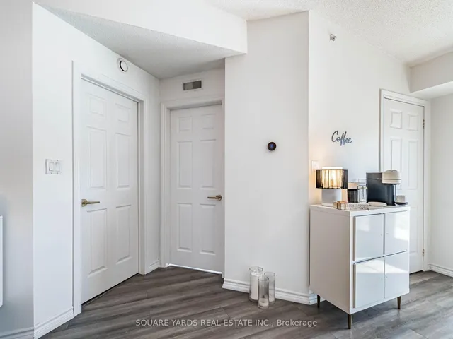 Additional image 24 of 4015 Kilmer Dr Unit 402