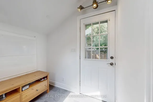 Additional image 18 of 48 Holley Ave