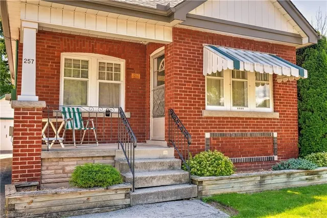 Additional image 5 of 257 Broadway Ave