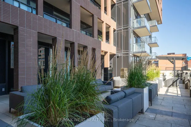 Additional image 29 of 270 Dufferin St Unit 413