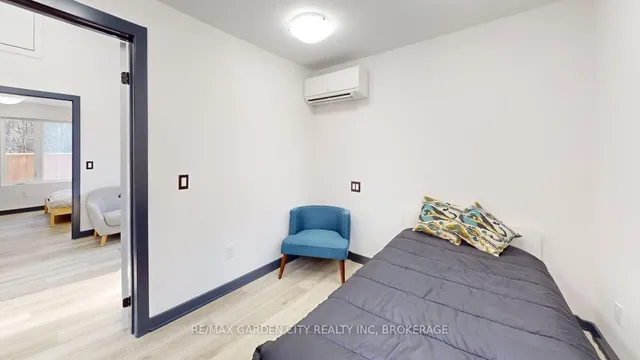 Additional image 38 of 23 Warren Ave