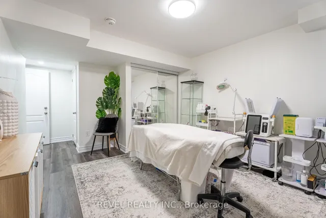 Additional image 39 of 555 Veterans Dr