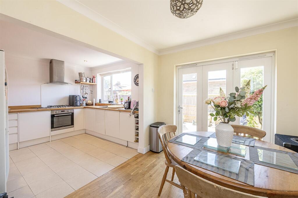 Additional image 7 of Jubilee Avenue, London Colney, St. Albans