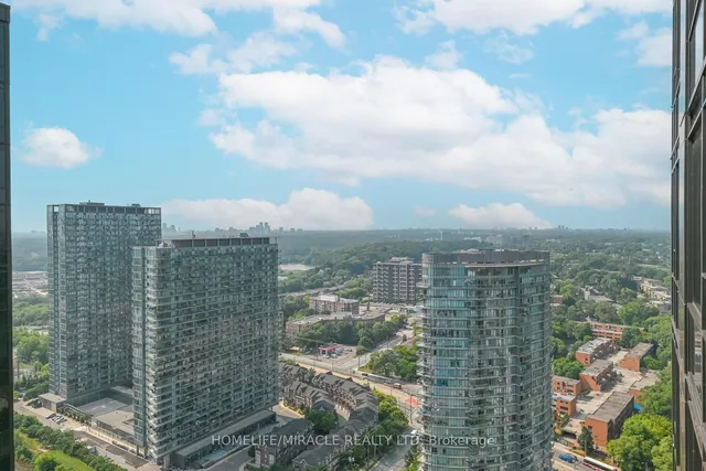 Additional image 32 of 1926 Lakeshore Blvd Unit 3811