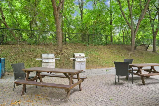 Additional image 10 of 8351 McLaughlin Rd Unit 241