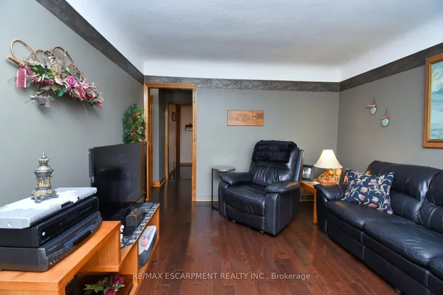 Additional image 5 of 251 East 31st St