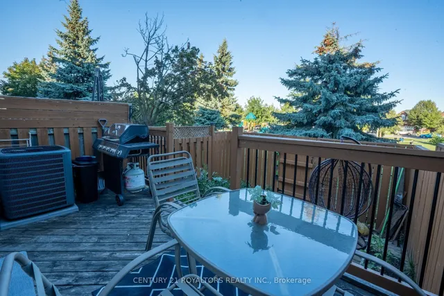 Additional image 41 of 28 Spadina Rd