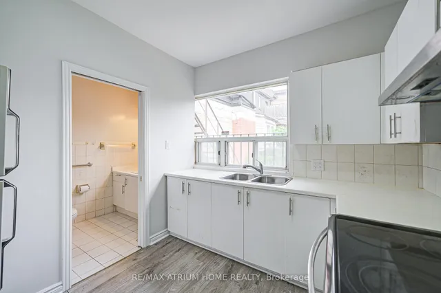 Additional image 15 of 1000 Dundas St