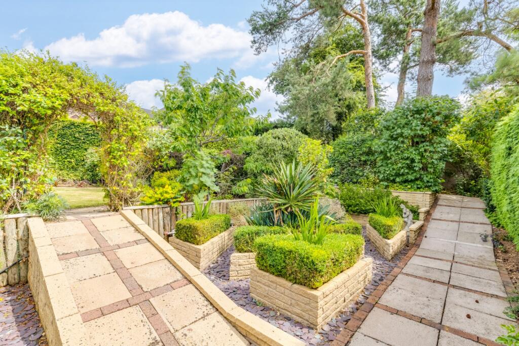 Additional image 20 of Canonsfield Road, Oaklands, Welwyn, Hertfordshire, AL6