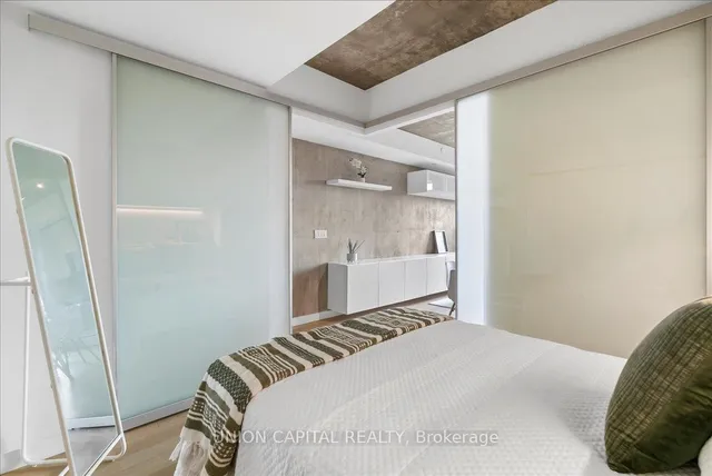 Additional image 8 of 111 Bathurst St Unit 505