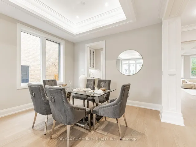 Additional image 7 of 37 Sugarbush Sq