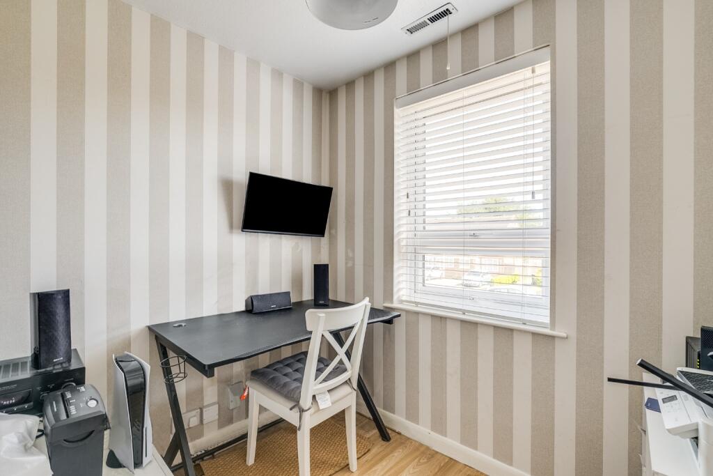 Additional image 16 of Lords Wood, Welwyn Garden City, Hertfordshire, AL7 2HG