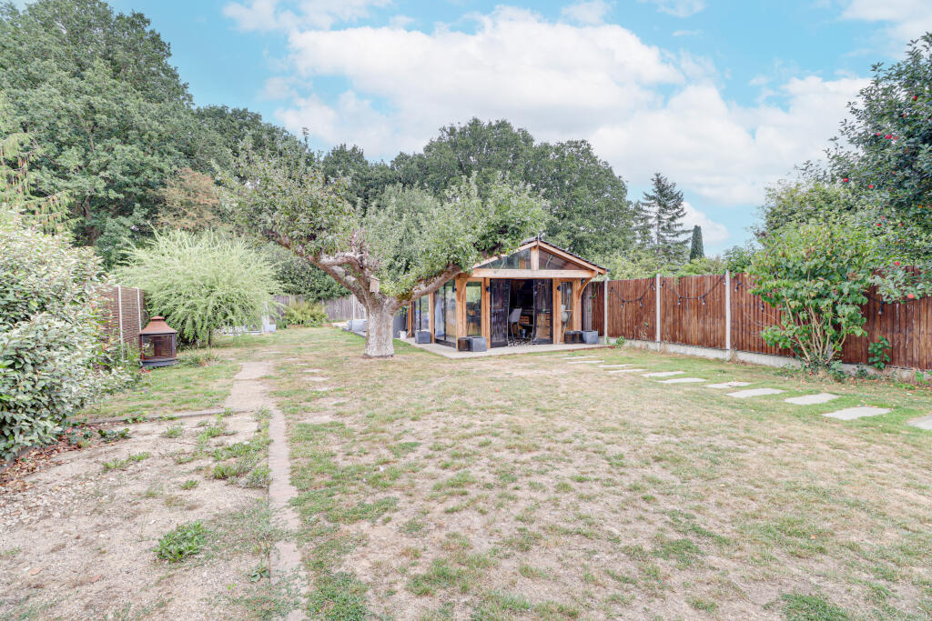 Additional image 25 of Colney Heath Lane, St Albans, AL4