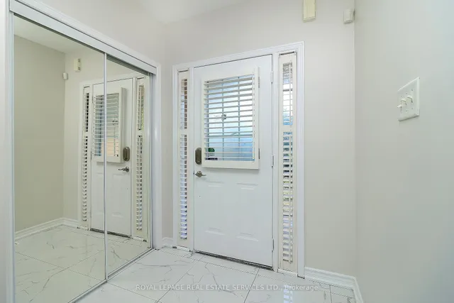 Additional image 5 of 1747 Cobra Cres