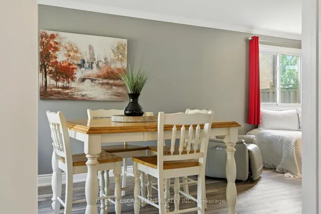 Additional image 10 of 580 Deerhurst Dr