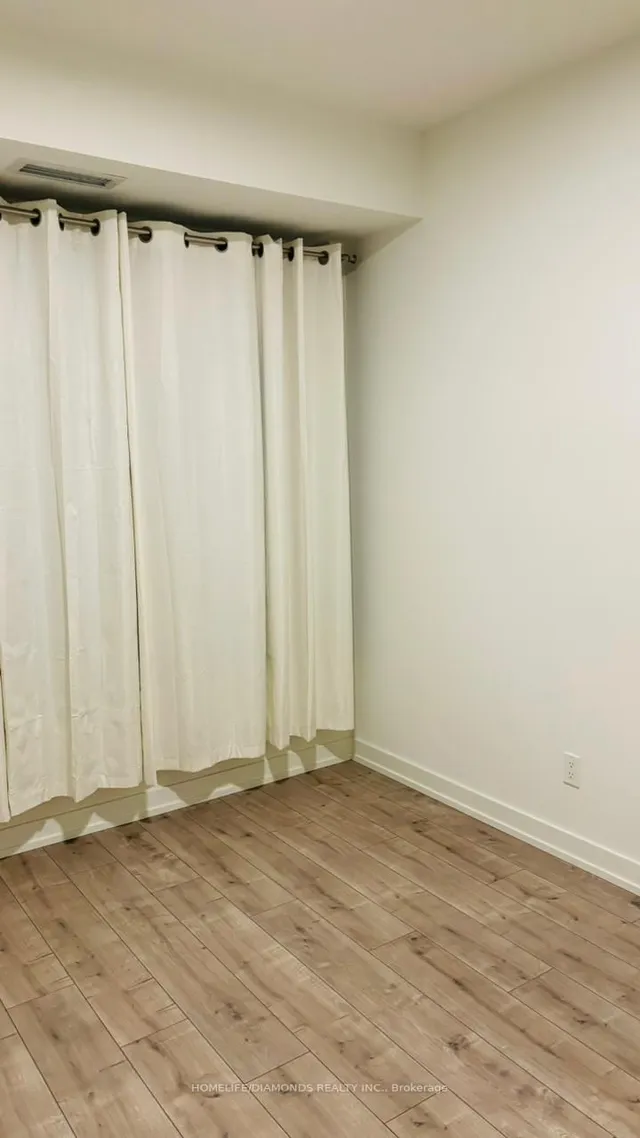 Additional image 12 of 10 WILBY Cres Unit 615