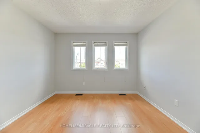 Additional image 32 of 102 Delport Clse