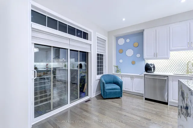 Additional image 20 of 14 Fruitvale Circ