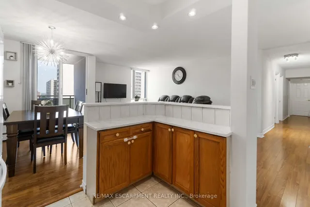 Additional image 15 of 75 Glenburn Crt Unit 1004