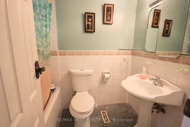 Additional image 24 of 84 Orpington Cres