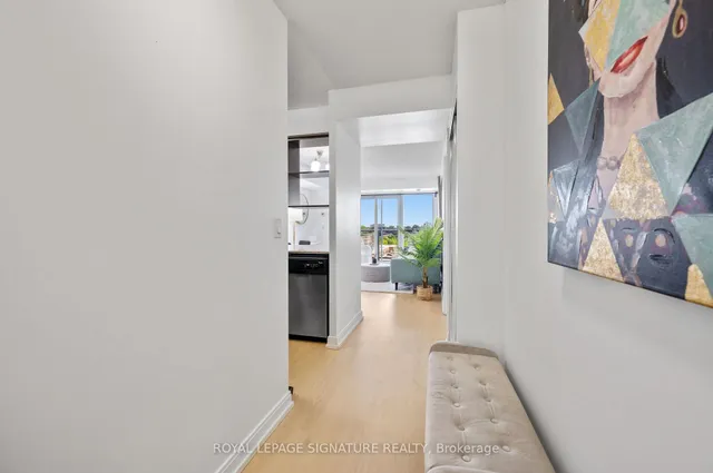 Additional image 11 of 181 Village Green Sq Unit 921