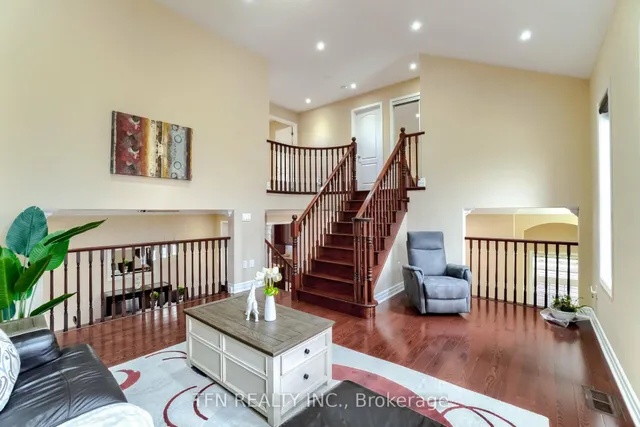 Additional image 20 of 327 PRINGLE Ave