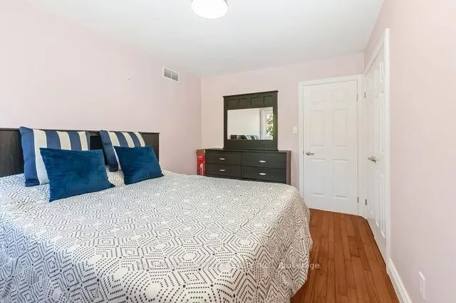 Additional image 29 of 126 Montmorency Dr