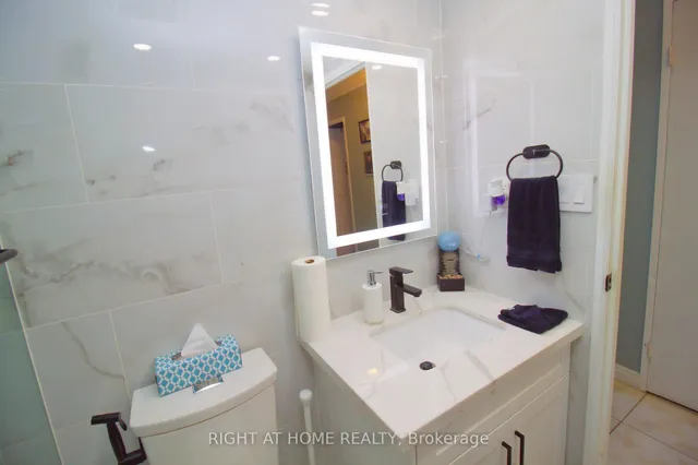 Additional image 46 of 90 Ling Rd Unit 904