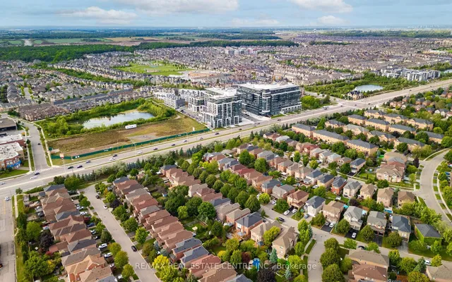 Additional image 47 of 405 Dundas St Unit 813