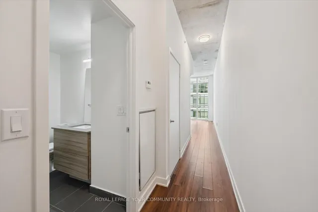 Additional image 6 of 210 Simcoe St Unit 1902