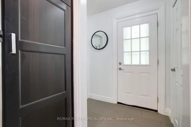 Additional image 8 of 2363 Parkway Dr