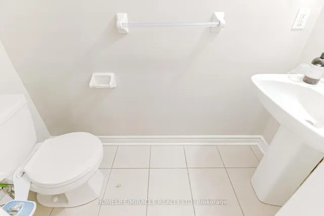 Additional image 42 of 35 Finegan Circ