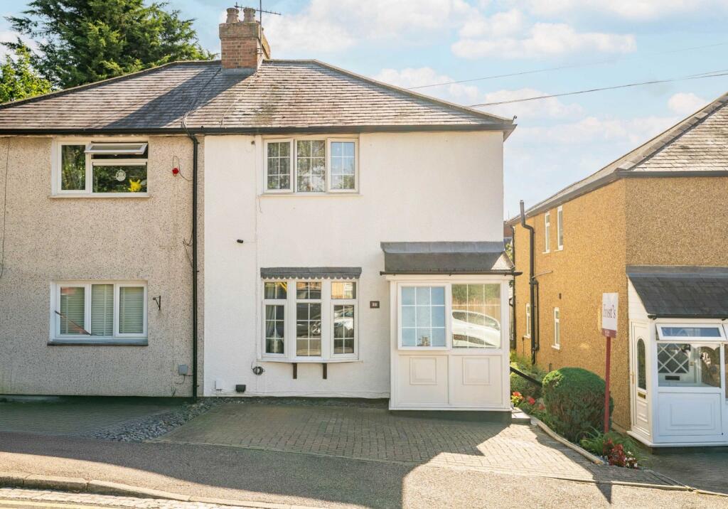 Cottonmill Crescent, St. Albans, Hertfordshire, AL1