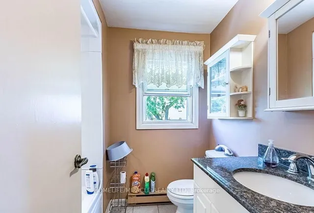 Additional image 18 of 9 Crestview Ave