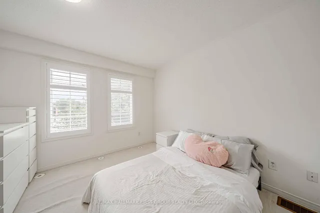 Additional image 39 of 2790 Eglinton Ave Unit 1