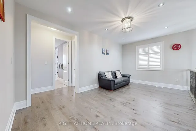 Additional image 28 of 421 Ginger Gate