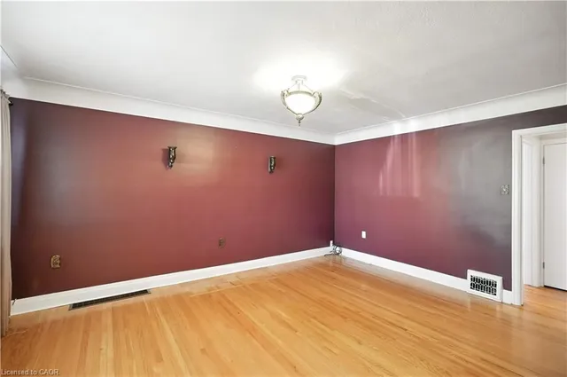 Additional image 9 of 127 Garside Ave