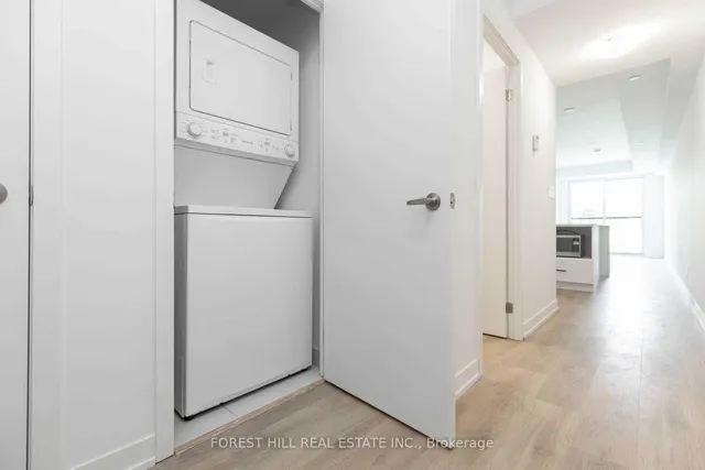 Additional image 9 of 899 Queen St Unit 402