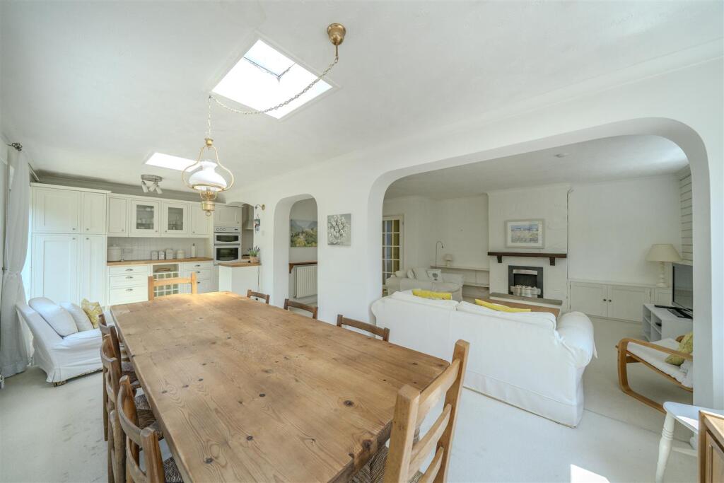 Additional image 6 of Ruscombe Drive, Park Street, St. Albans