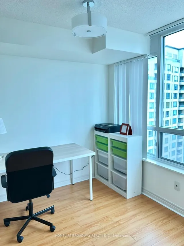 Additional image 15 of 18 Parkview Ave Unit 1907