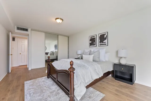 Additional image 14 of 1230 Marlborough Crt Unit 602