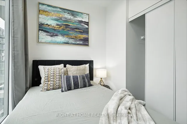 Additional image 27 of 215 Veterans Dr Unit 803