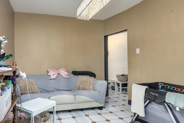 Additional image 19 of 227 Shaw St