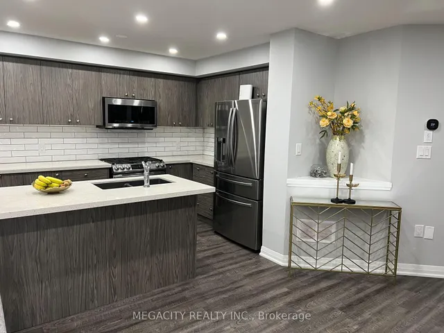 Additional image 3 of 5 Oceanus Ave