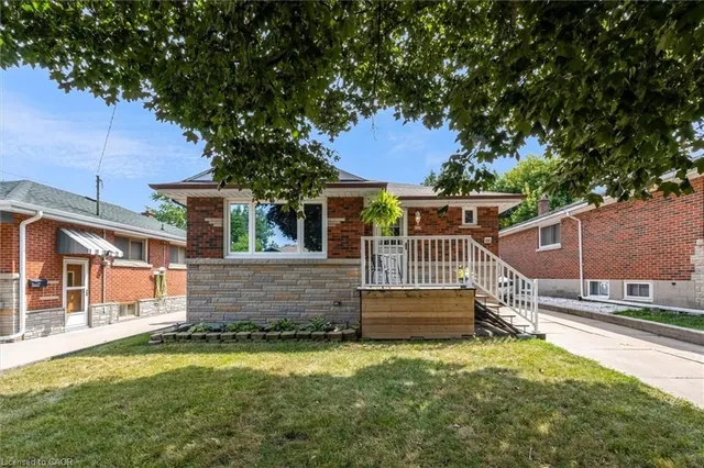 Additional image 2 of 331 East 42nd St