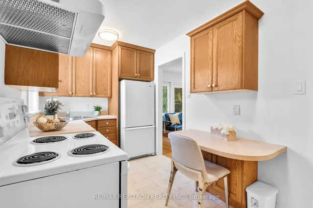 Additional image 15 of 100 Park Home Ave