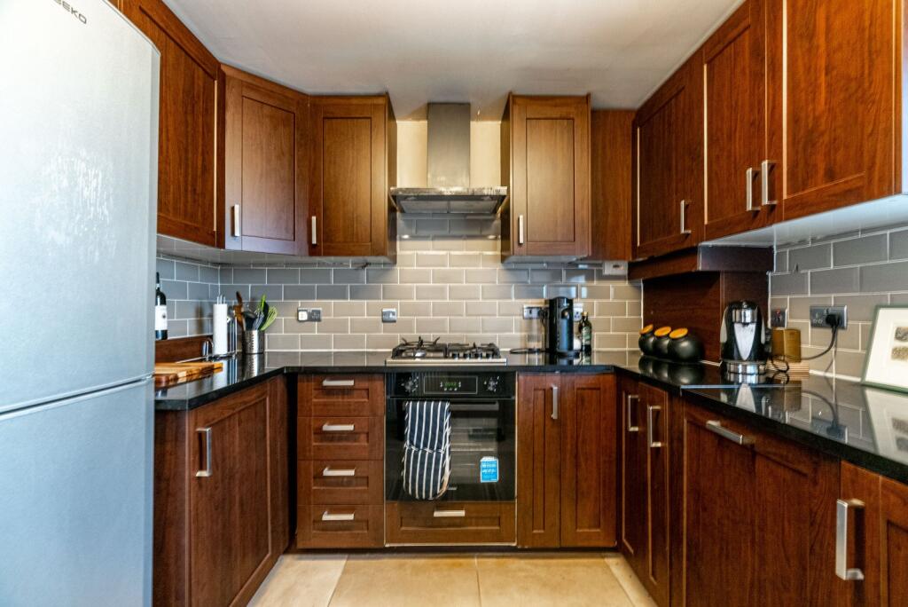 Additional image 6 of Bakers Close, St. Albans, Hertfordshire, AL1