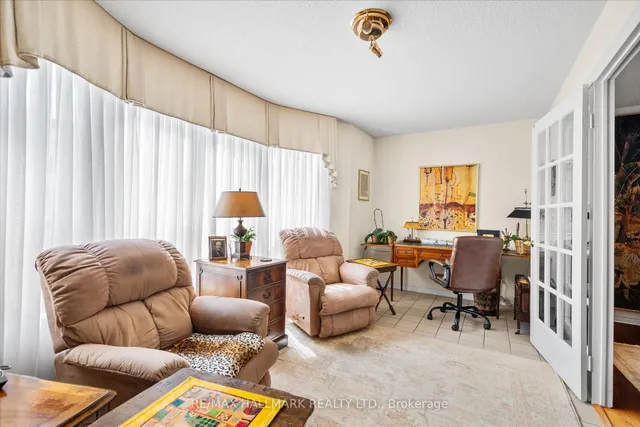 Additional image 26 of 25 George St Unit 801