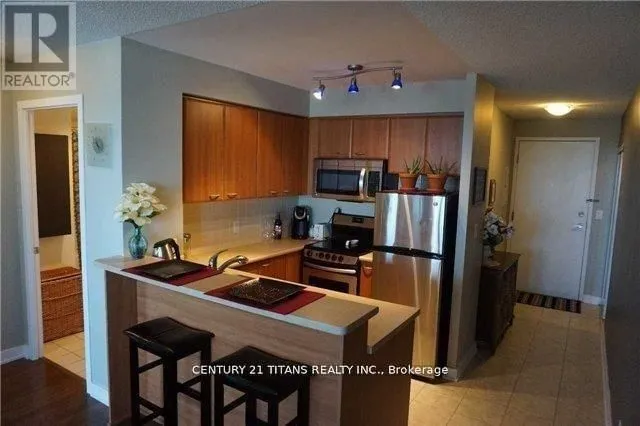 Additional image 3 of 36 Lee Centre Dr Unit 2015